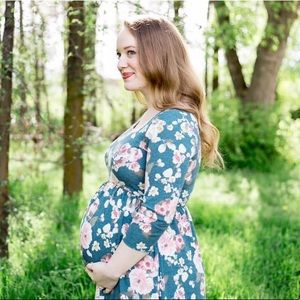 Floral maxi dress with pockets